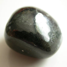 Load image into Gallery viewer, Black Diopside - Song of Stones