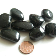 Load image into Gallery viewer, Black Diopside - Song of Stones