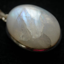 Load image into Gallery viewer, Flashy Rainbow Moonstone Pendant 41401 - Song of Stones